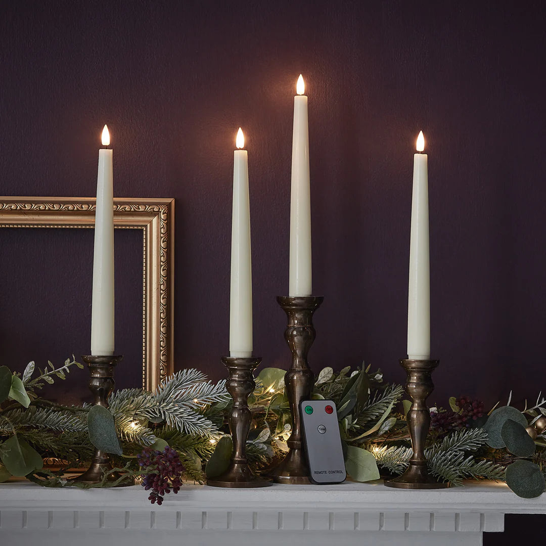 Lot de 4 bougies LED sans flamme et vacillantes en cire