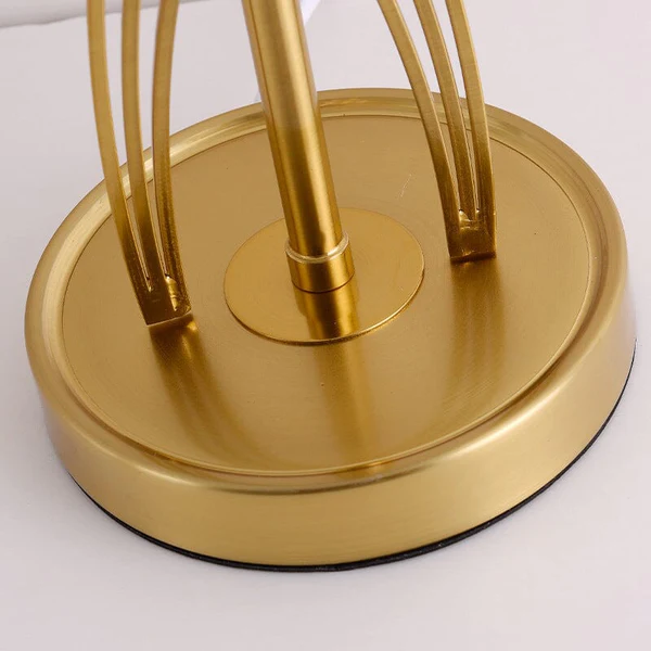 Luciano – Lampe de Table LED Élégante au Design Luxueux