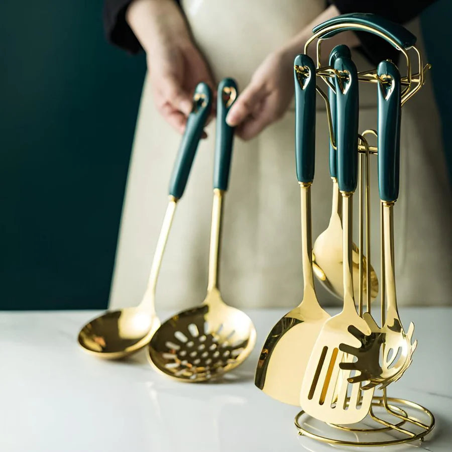Ensemble d'ustensiles en acier inoxydable Golden Elegance