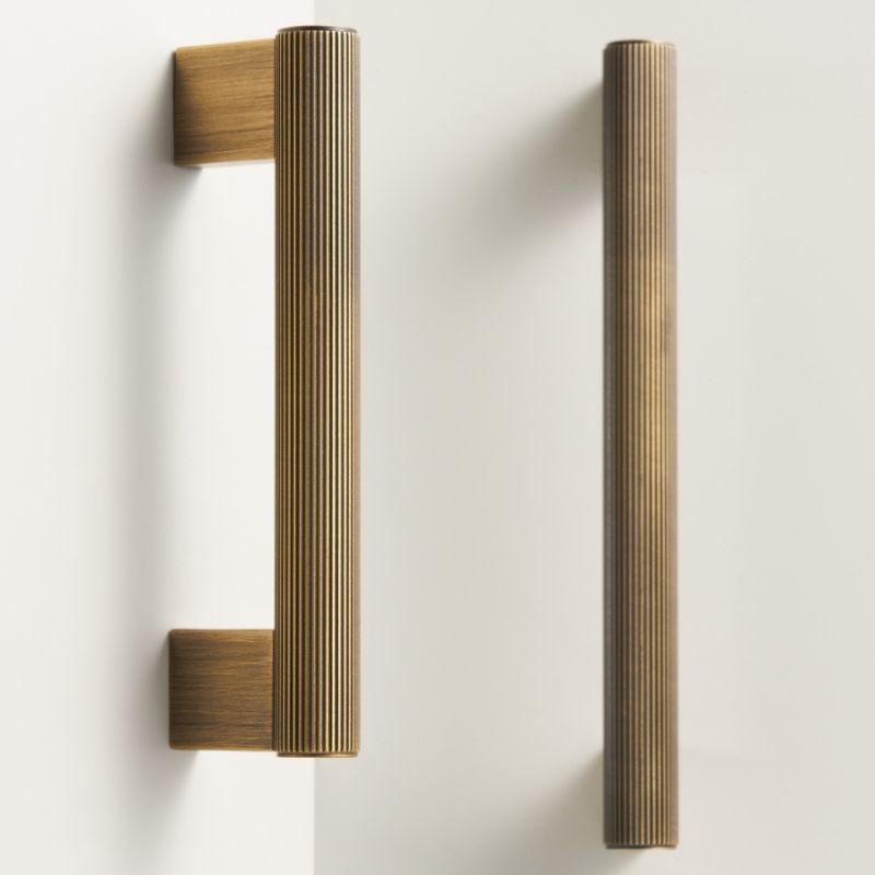 Nobula - Tirette d'armoire antique
