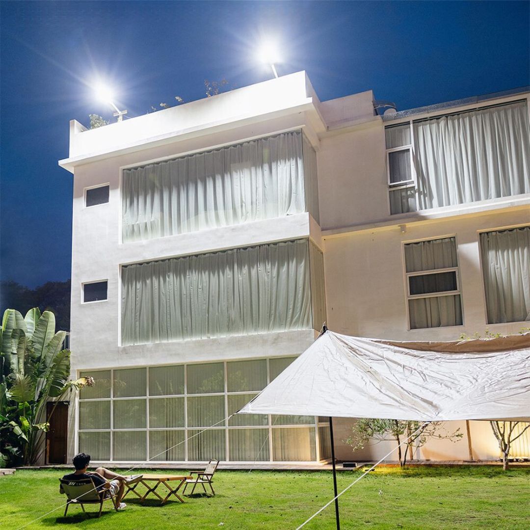 SunGazer™ - Système d'éclairage extérieur 3000W