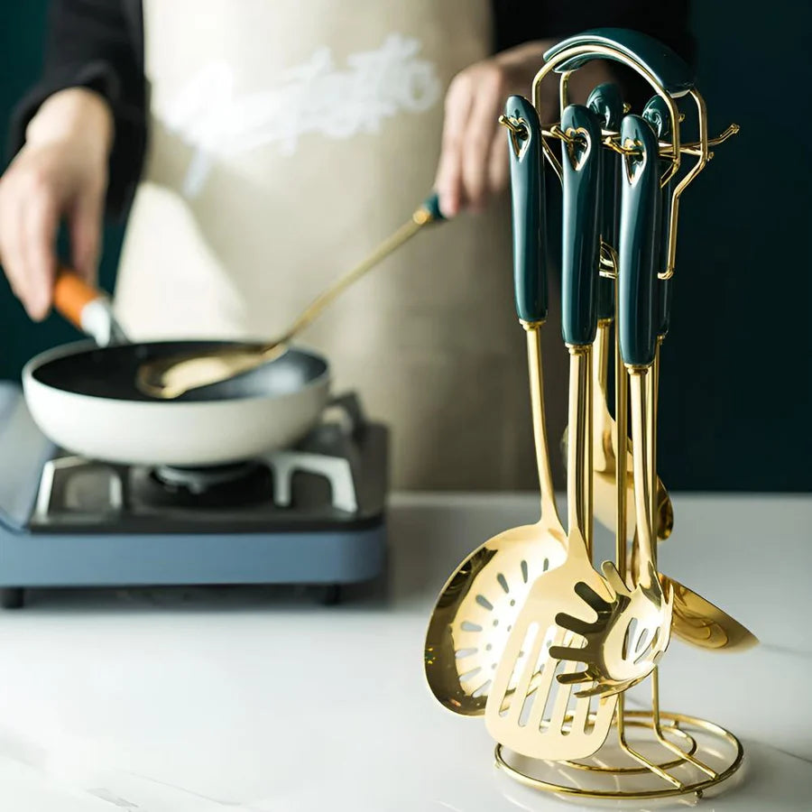 Ensemble d'ustensiles en acier inoxydable Golden Elegance