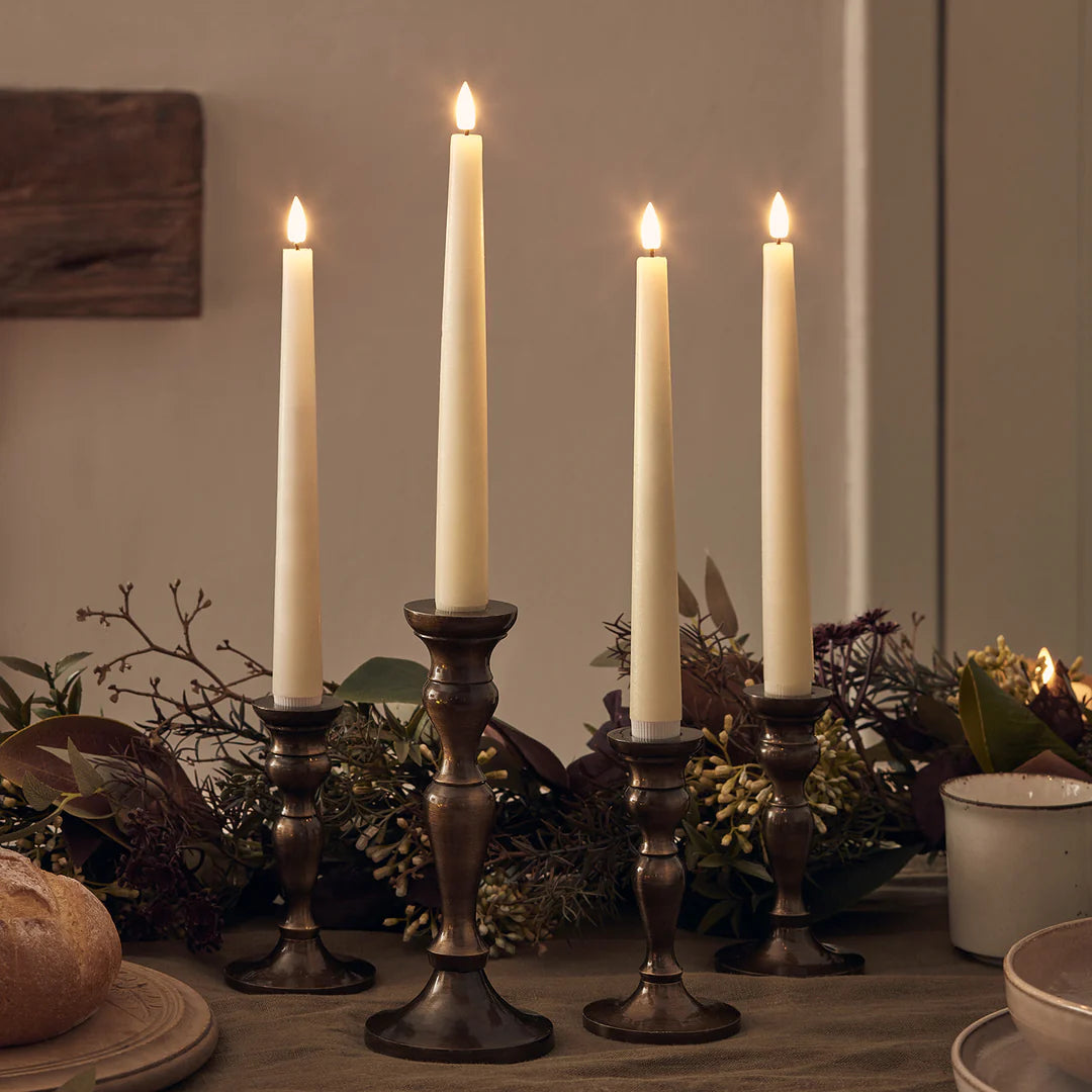 Lot de 4 bougies LED sans flamme et vacillantes en cire