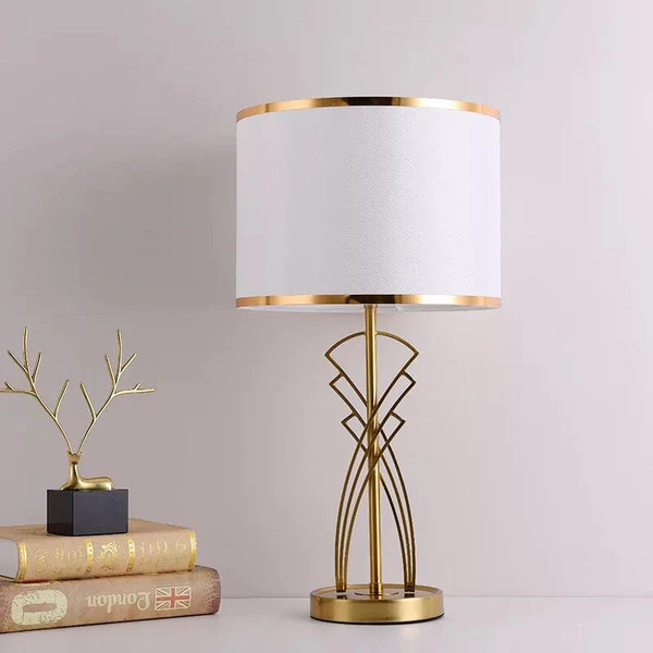 Luciano – Lampe de Table LED Élégante au Design Luxueux