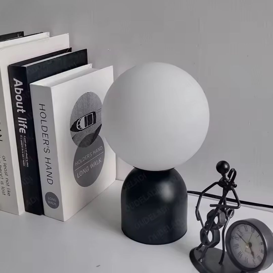 Orbis - Lampe de Table en Verre Nordique