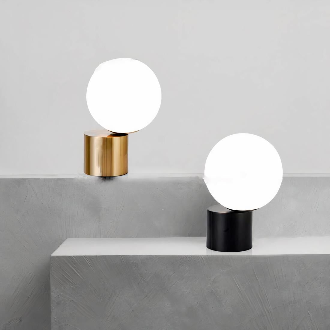 Latus - Lampe de table boule de verre nordique