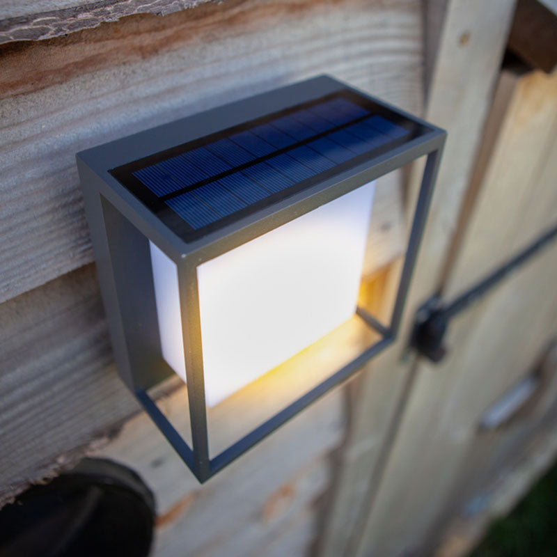 LightCage – Applique Solaire avec Détecteur PIR